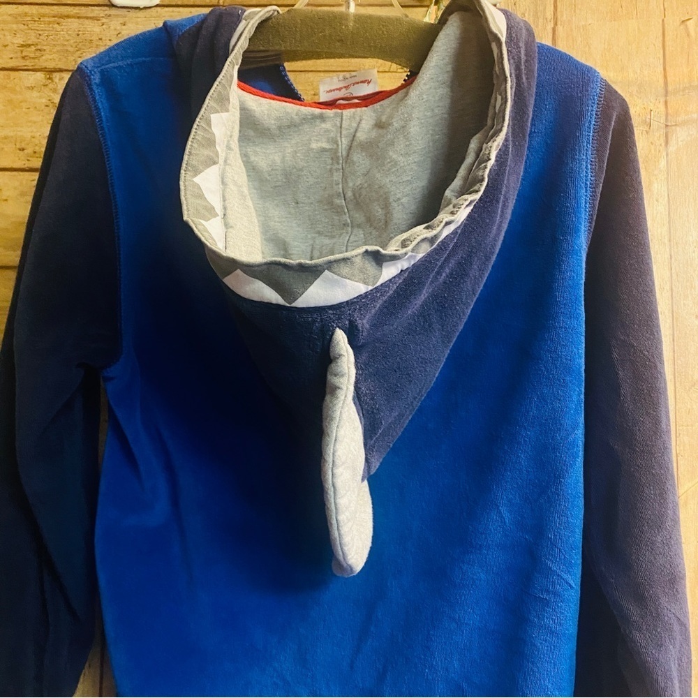 Hanna Andersson Shark hoodie